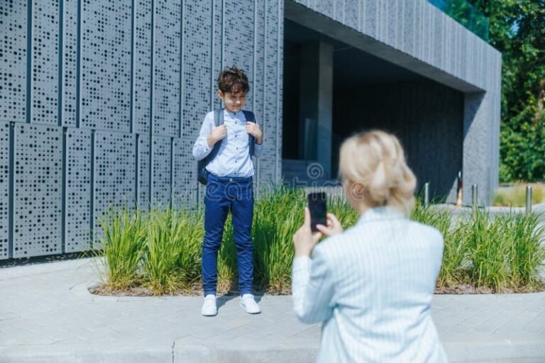 Come funziona l’iscrizione a scuola in un comune diverso dalla residenza